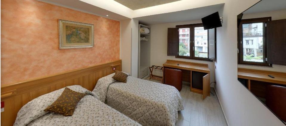 Hotel Caligiuri Decollatura Экстерьер фото